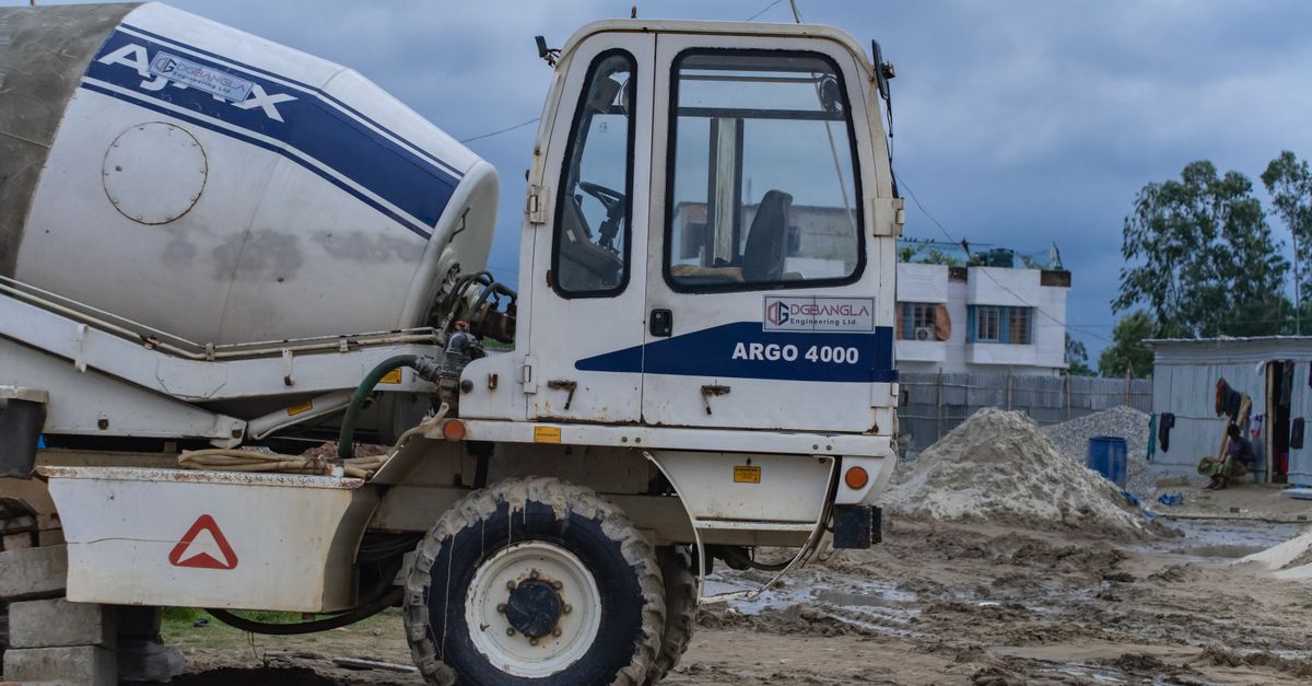 SHM12 混凝土搅拌运输车